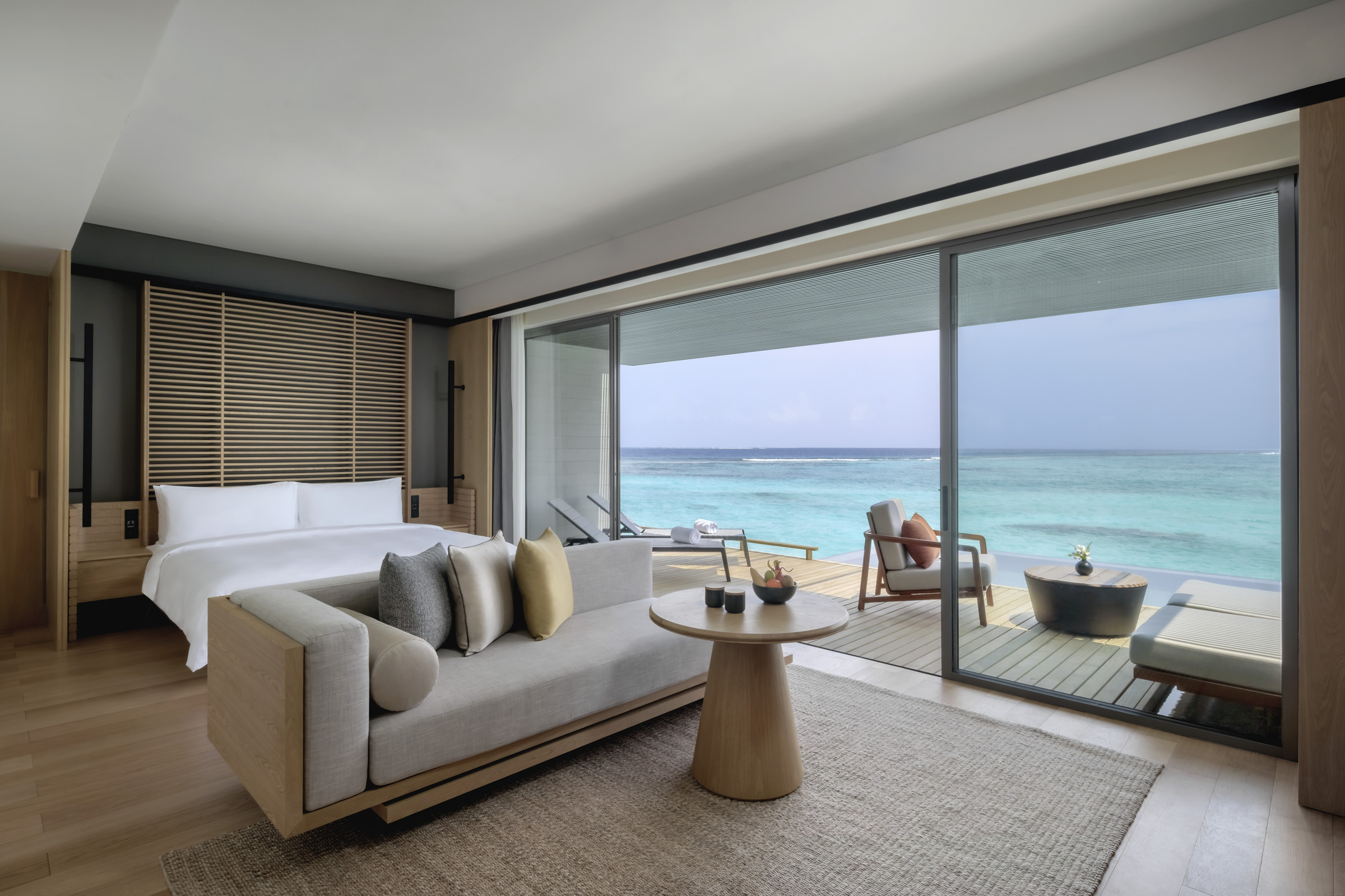 AlilaMaldives_WaterVilla_SunsetSide_5568_2